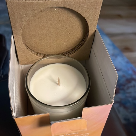 Candle - Picture 3 of 4